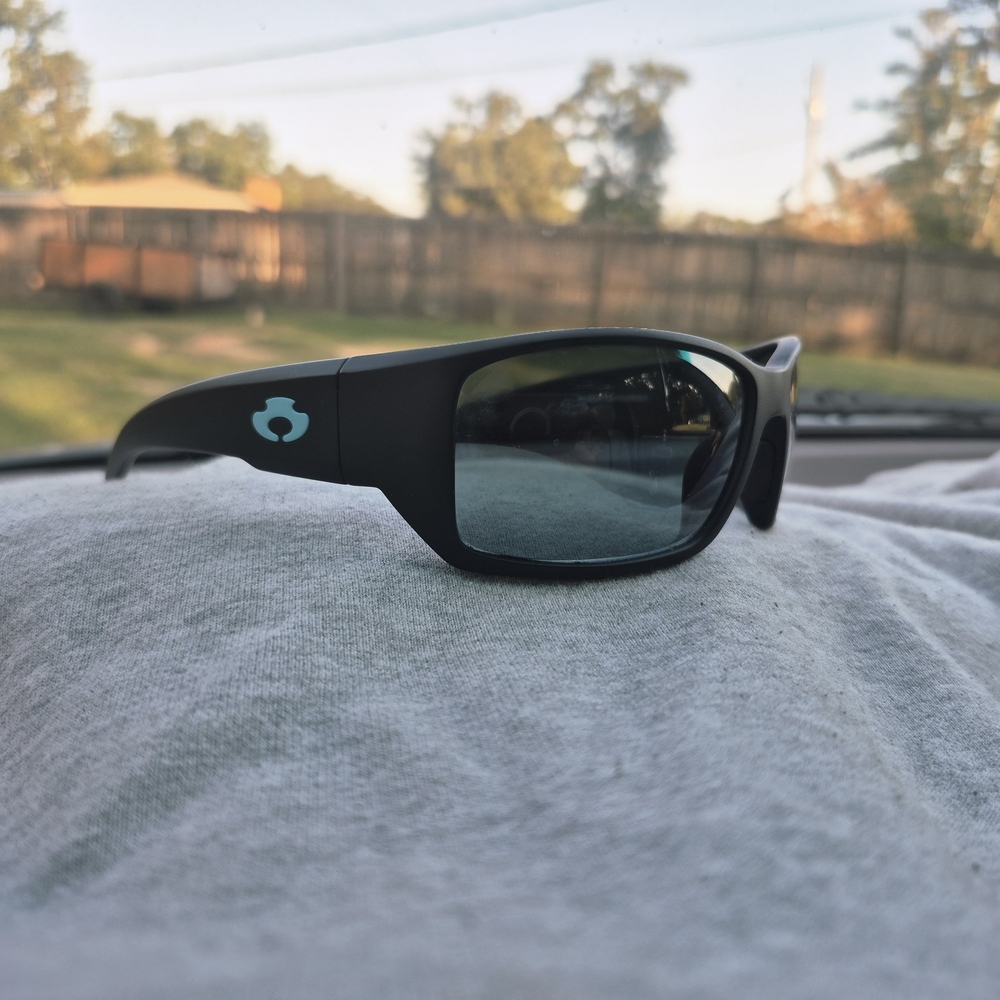 Stylish Black Sunglasses